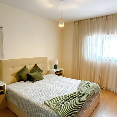 דירה T2 Colina Boavista - *