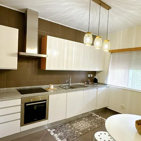 T2 Colina Boavista - טאווירה